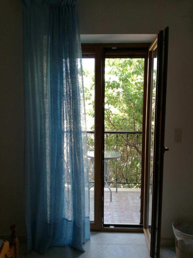 Μαχη Ενοικιαζόμενα Δωμάτια Mithymna Exterior photo