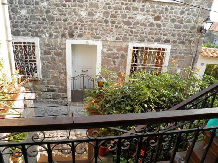 Μαχη Ενοικιαζόμενα Δωμάτια Mithymna Exterior photo