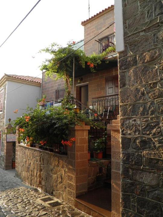 Μαχη Ενοικιαζόμενα Δωμάτια Mithymna Exterior photo